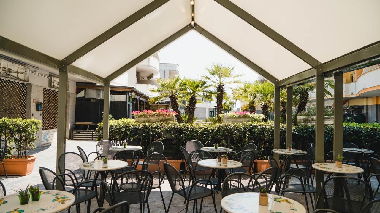 Hotel Esperia 알바아드리안티카 외부 사진